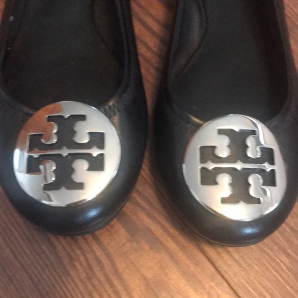 Tory Burch Reva Flat - Picture 2 of 3